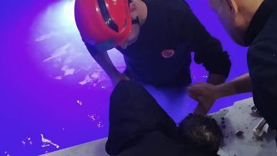 Jakuzi’ye giren çocuğun ayağı mazgala sıkıştı, çıkartılamadı..