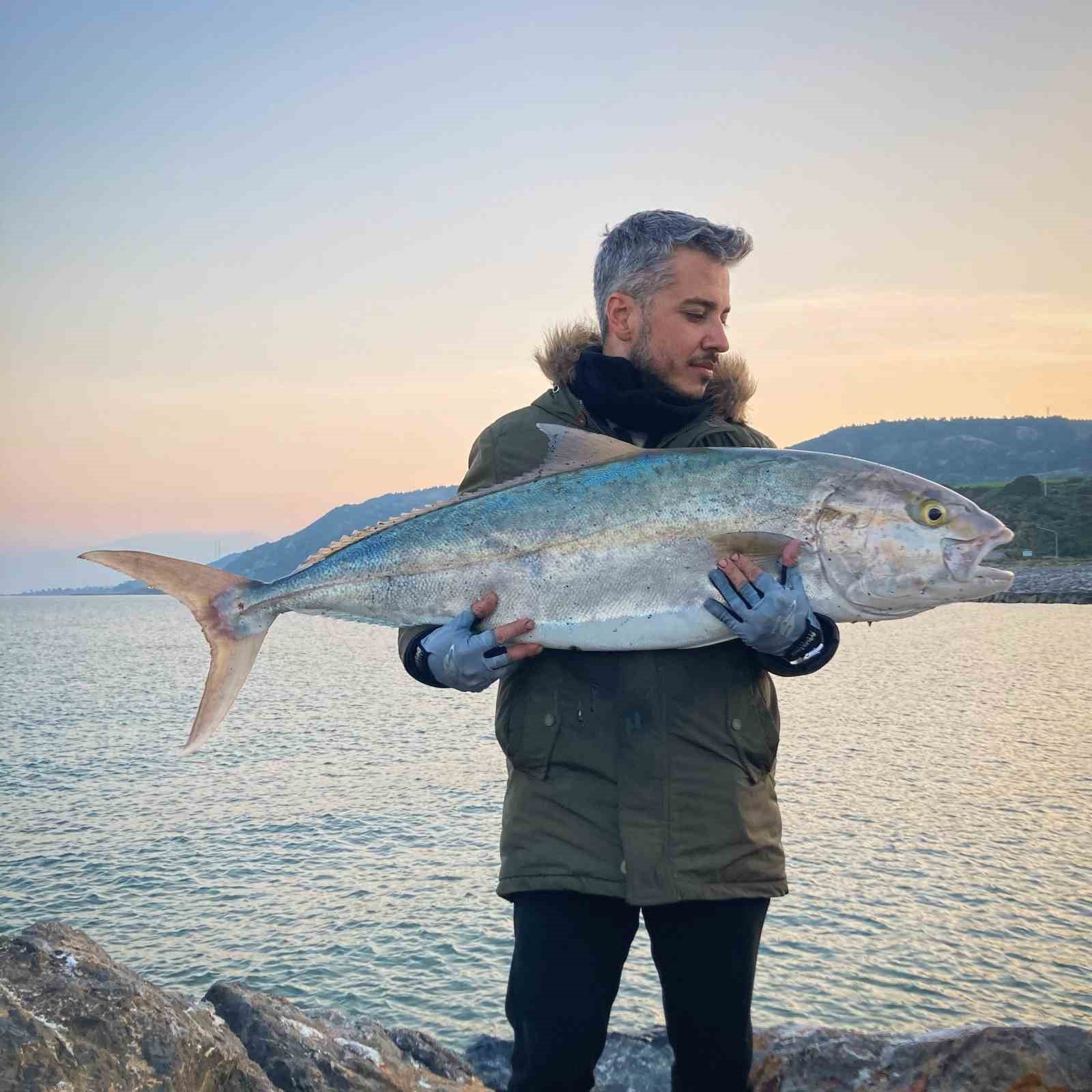 Amatör balıkçının 18 kiloluk balık sevinci