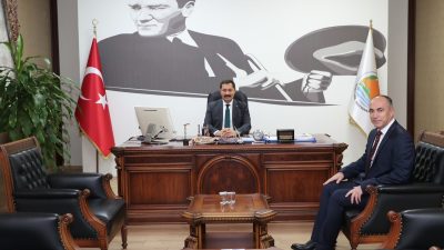 Hatay Valisi Mustafa Masatlı, Dörtyol Kaymakamlığını ziyaret ederek İlçe Kaymakamı