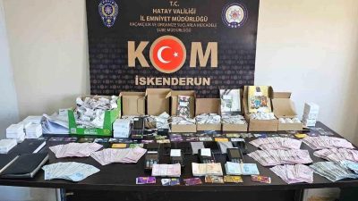 Hatay'da tefecilik yapan 2 şahıs, polis tarafından yakalanarak tutuklandı.