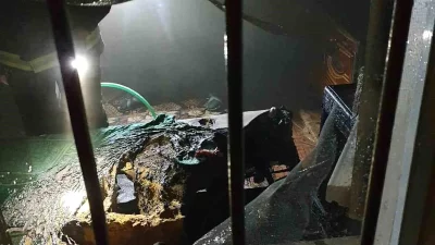 Hatay’ın Arsuz ilçesinde bir evde çıkan yangın, itfaiye ekiplerinin hızlı