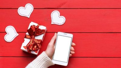 Sevgililer Günü kapsamında sevdiklerini mutlu etmek isteyen tüketiciler, e-ticaret sektörünü