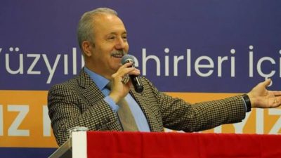 AKP Küçükçekmece Belediye Başkan Adayı Aziz Yeniay seçim çalışması yaptığı