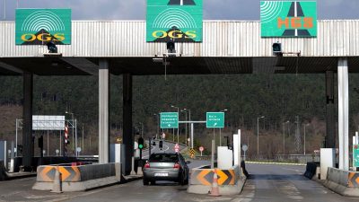 Ulaştırma ve Altyapı Bakanı Abdulkadir Uraloğlu, Karayolları Genel Müdürlüğünün işlettiği