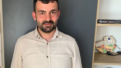 Defne İlçesi Sol Parti Belediye Başkan adayı Serbay Mansuroğlu Defne