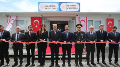 KKTC Cumhurbaşkanı Tatar Hatay’ın İskenderun ilçesindeki Kıbrıs Şampiyon Melekler Konteyner