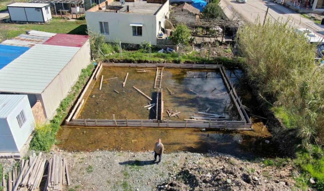 Hatay’da depremde evi yıkılan