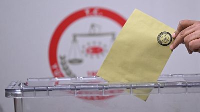 Türkiye'de yaklaşık 61 milyon seçmen, 5 yıl boyunca görev yapacak