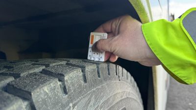 Şehirler arası yük ve yolcu taşıyan ticari araçlarda zorunlu olan,