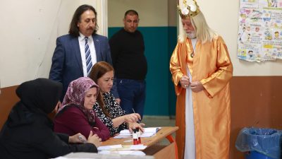 Adana'da 5 yıl boyunca görev yapacak yerel yöneticileri seçmek için