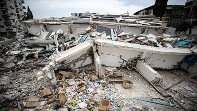 Antakya ilçesindeki 3 katlı binanın yıkılmasına ilişkin 3 sanık hakkında