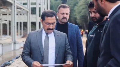 Hatay Valisi Mustafa Masatlı, Yayladağı ilçesinde devam eden köy evleri