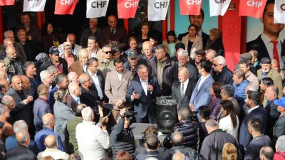 Hatay Büyükşehir belediye başkanı ve CHP adayı Lütfü Savaş, Çarşamba