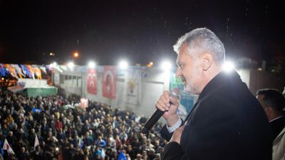 Hatay’ın Kırıkhan ilçesinde gerçekleşen açılış etkinliğinde Cumhur İttifakı Hatay Büyükşehir