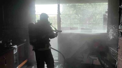 Hatay’da meydana gelen ev yangını itfaiye ekipleri tarafından söndürüldü.Yangın, Dörtyol