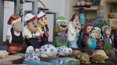 Depremin vurduğu Hatay’da yaşayan el sanatları eğitmeni Çiğdem Fakı, açtığı