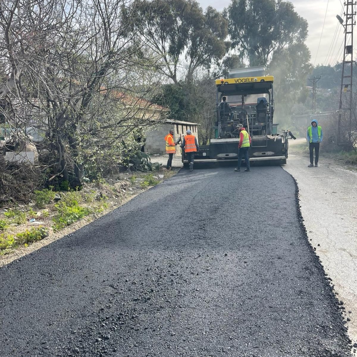 HBB ekipleri 4 ilçede yol çalışması yapıyor