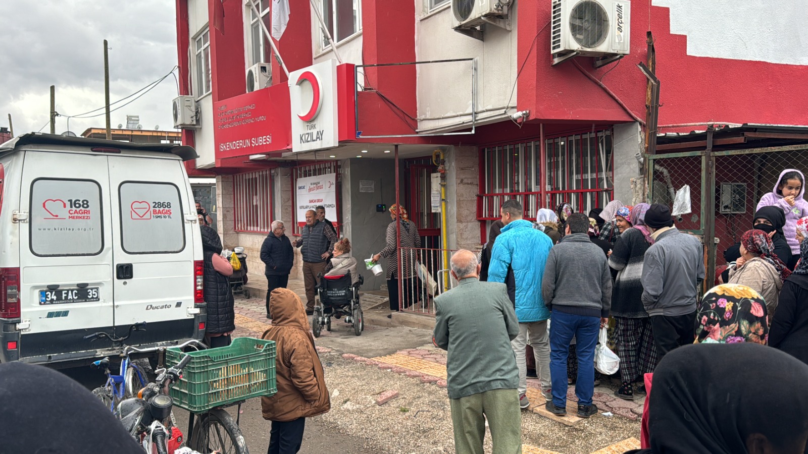 Hatay’da Türk Kızılay Şube Başkanı ve 2 personeli darbedildi