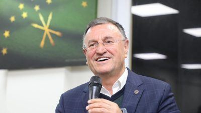 Hatay Büyükşehir Belediye Başkanı ve aynı zamanda CHP adayı olan