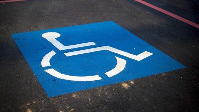 Emniyet Genel Müdürlüğünce (EGM), yurt genelinde fahri trafik müfettişlerinin, park