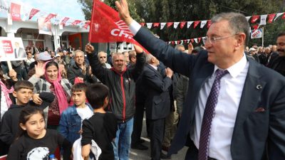 Hatay Büyükşehir Belediye Başkanı Lütfü Savaş, deprem sonrası tahrip olan