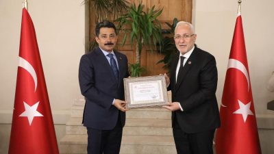 İskenderun Kaymakamı Sefa Demiryürek görev süresi dolan ve AKP tarafından