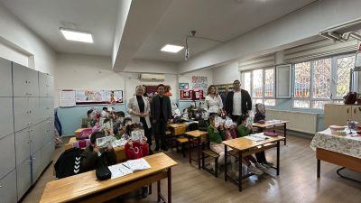 Deprem bölgesine desteklerine devam eden Dental Estetik Center, Hatay Kadın