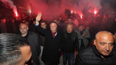 Hatay Büyükşehir Belediye Başkanı Doç. Dr. Lütfü Savaş, anketlerde oy