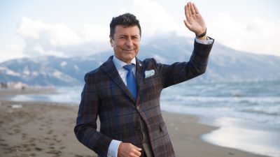 İYİ Parti’nin Hatay Büyükşehir Belediye Başkan adayı Nusret Cömert, deprem