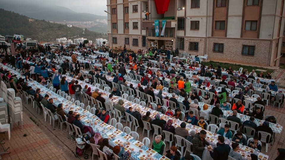 Öntürk temel sorunları çözeceğine dair söz verdi