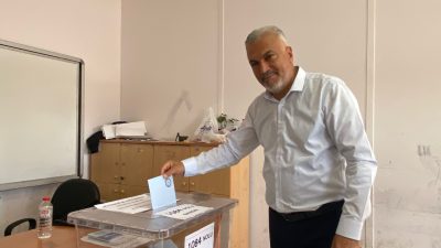 Hatay’ın Defne ilçesine bağlı Çekmece Gültepe 75. Yıl Ortaokulu’nda Türkiye