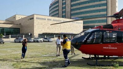 Hatay'ın Dörtyol ilçesinde doğuştan kalp hastası olan bir bebek, uzman