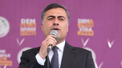 DEM Parti'nin adayı Abdullah Zeydan, 31 Mart'taki yerel seçimde Van'da