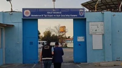 Hatay Emniyet Müdürlüğü ekiplerinin yürüttüğü çalışmalar neticesinde Dörtyol İlçesi’nde aranan