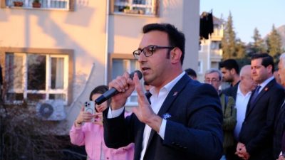 Defne’nin yeni Belediye Başkanı CHP’nin Halil İbrahim Özgün, kutlama konuşmasında