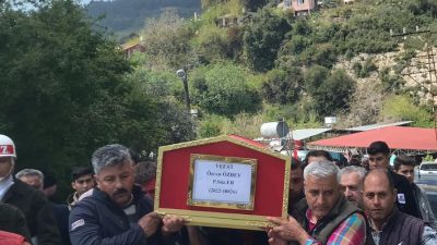 Hatay-Yayladağı’na bayramda ailesini görmek üzere gelen Yayladağlı Uzman Çavuş Özcan