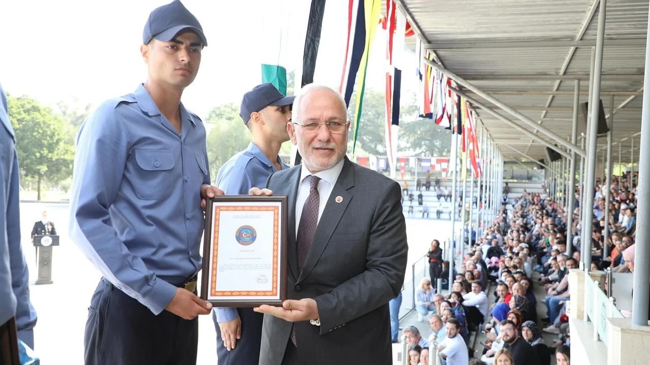 Tosyalı, Başkan olarak son resmî törene katıldı