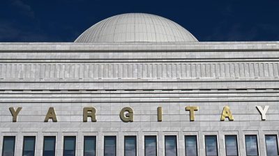 Yargıtay üyesi Rıdvan Gündoğdu, Yargıtay Cumhuriyet Başsavcıvekilliğine yeniden seçildi. Türkiye