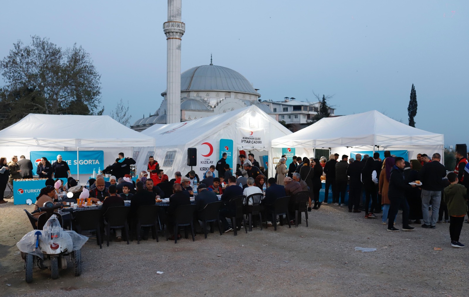 Türkiye Sigorta’dan deprem bölgesinde iftar  