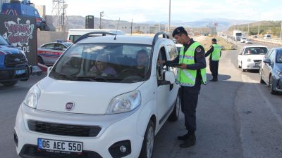 İçişleri Bakanı Yerlikaya, Ramazan Bayramı tatili için yola çıkacaklara uyarılarda