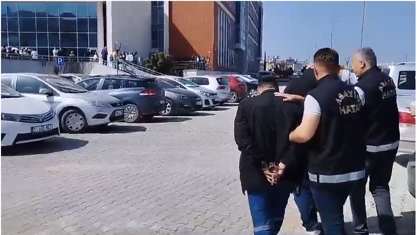 Hatay Emniyet Müdürlüğü ekipleri, aranan şahısların yakalanmasına yönelik gerçekleştirdikleri çalışmalar