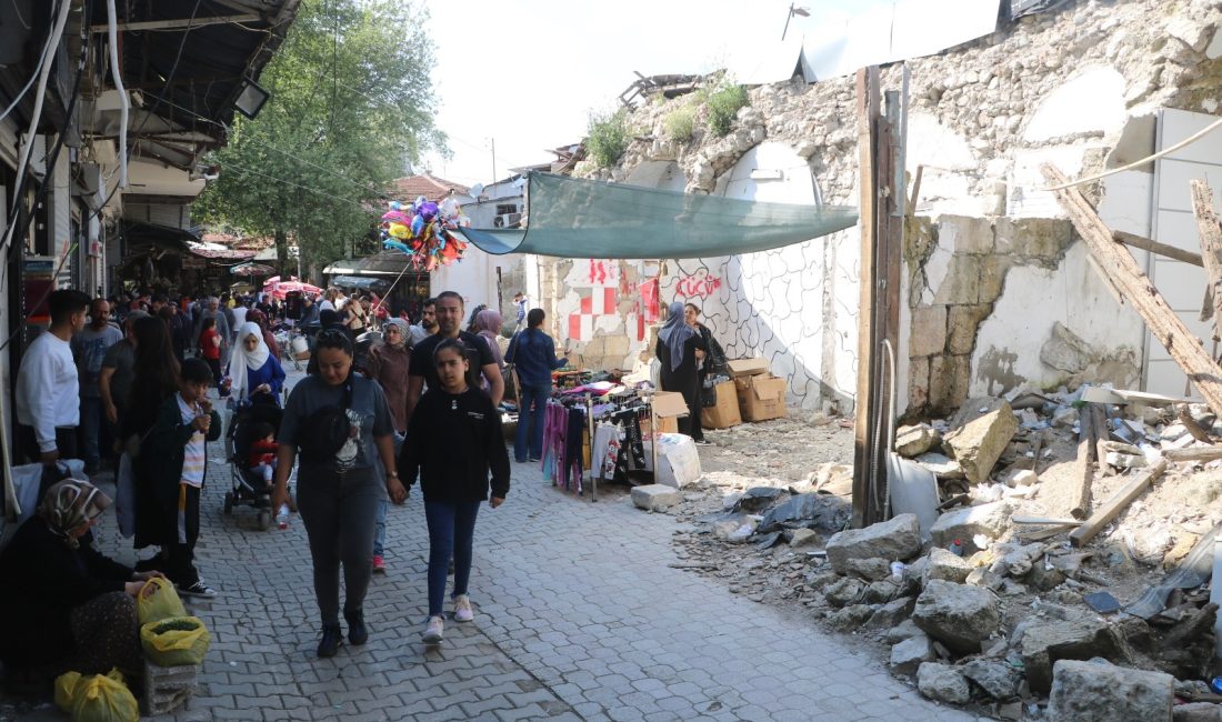 Depremin yaralarının sarıldığı Hatay’da