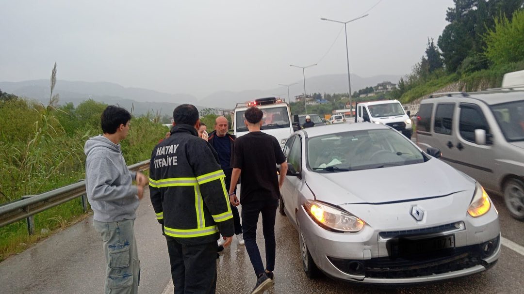 Hatay’da Bayram tatilinde trafik kazaları: 2 Ölü, 39 Yaralı”