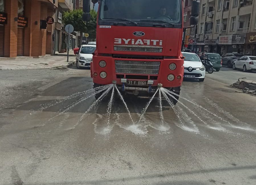 Hatay Büyükşehir belediyesine bağlı birimler bayram tatili süresince 15 ilçede