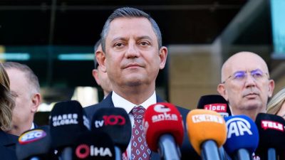 Seçimlerin ardından peş peşe ameliyat olan CHP lideri Özgür Özel