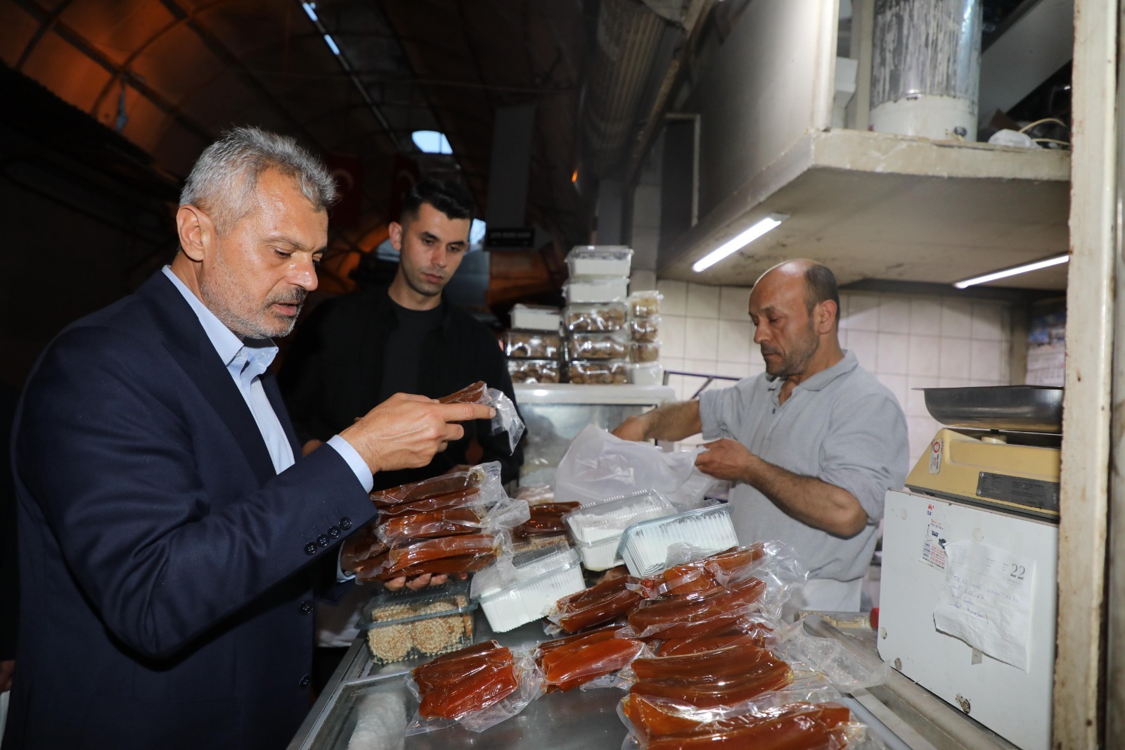 Öntürk, İnşa ve İhya İçin Uzun Çarşı’da