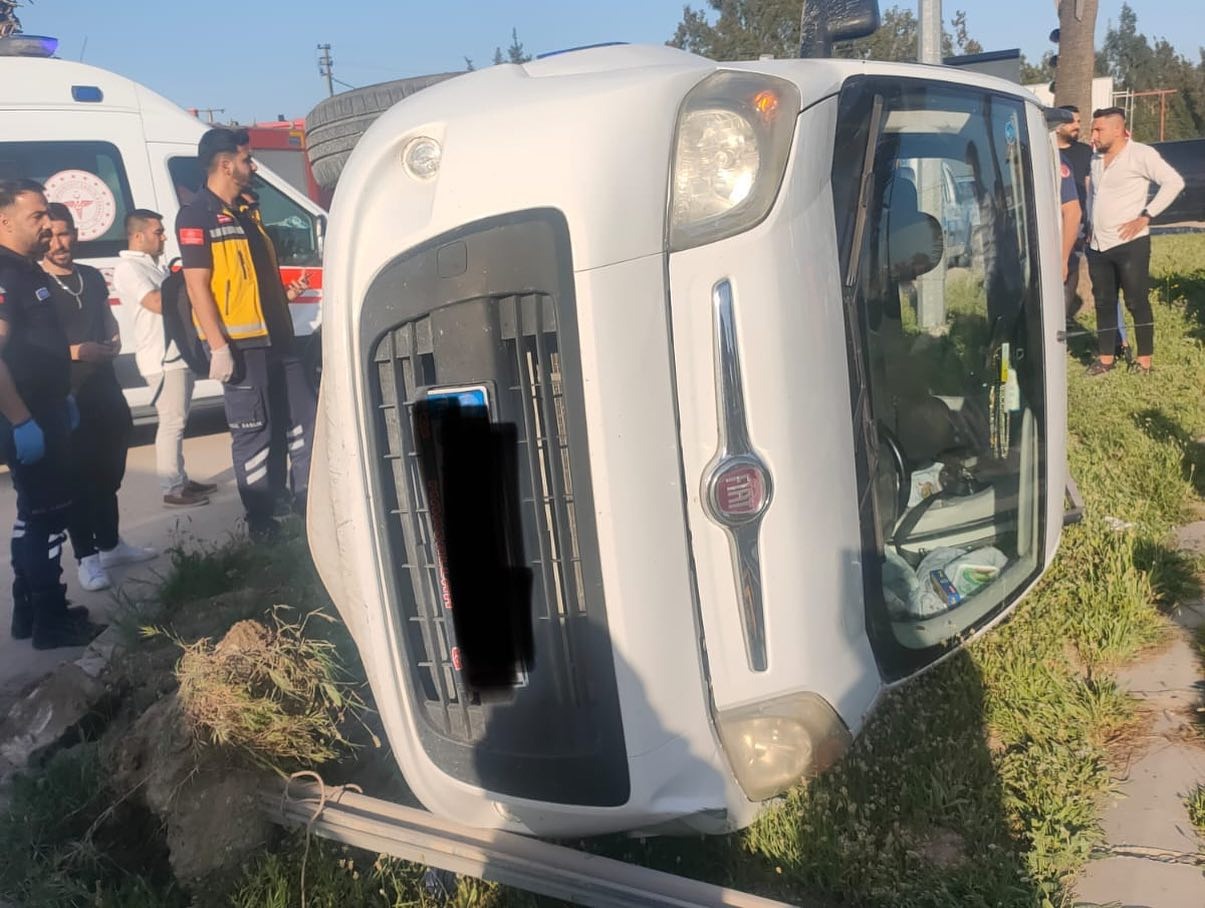 Serinyol Mahallesi’nde Meydana Gelen Trafik Kazasında 3 Kişi Yaralandı