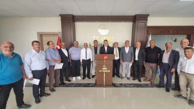 Hatay’ın Arsuz ilçesinde beş yıllık görev süresini tamamlayan mahalle muhtarlarına