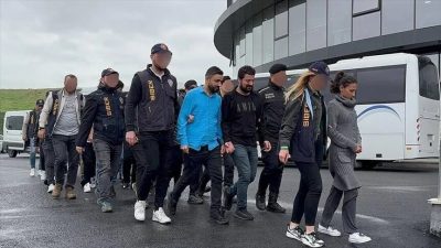 İstanbul merkezli 5 ilde, kendilerini banka çalışanı olarak tanıtıp mağdurları