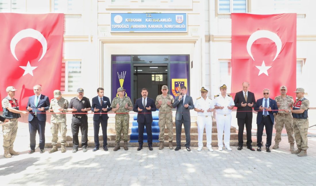 Hatay Valisi Mustafa Masatlı,